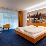 Hotel-gasthof Huettensteinach فندق