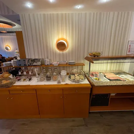 Hotel-gasthof Huettensteinach