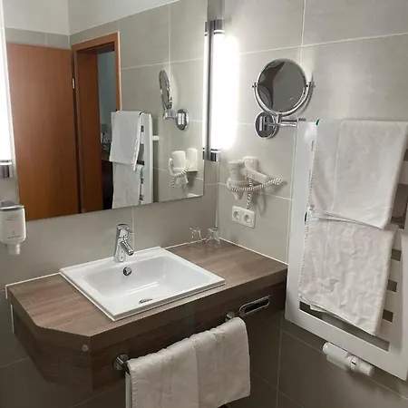 Hotel-gasthof Huettensteinach סונברג